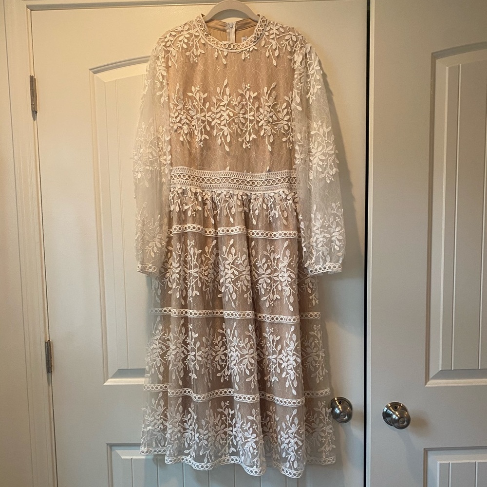 Ivy City Sicily Lace Dress Ivory Champagne XL
